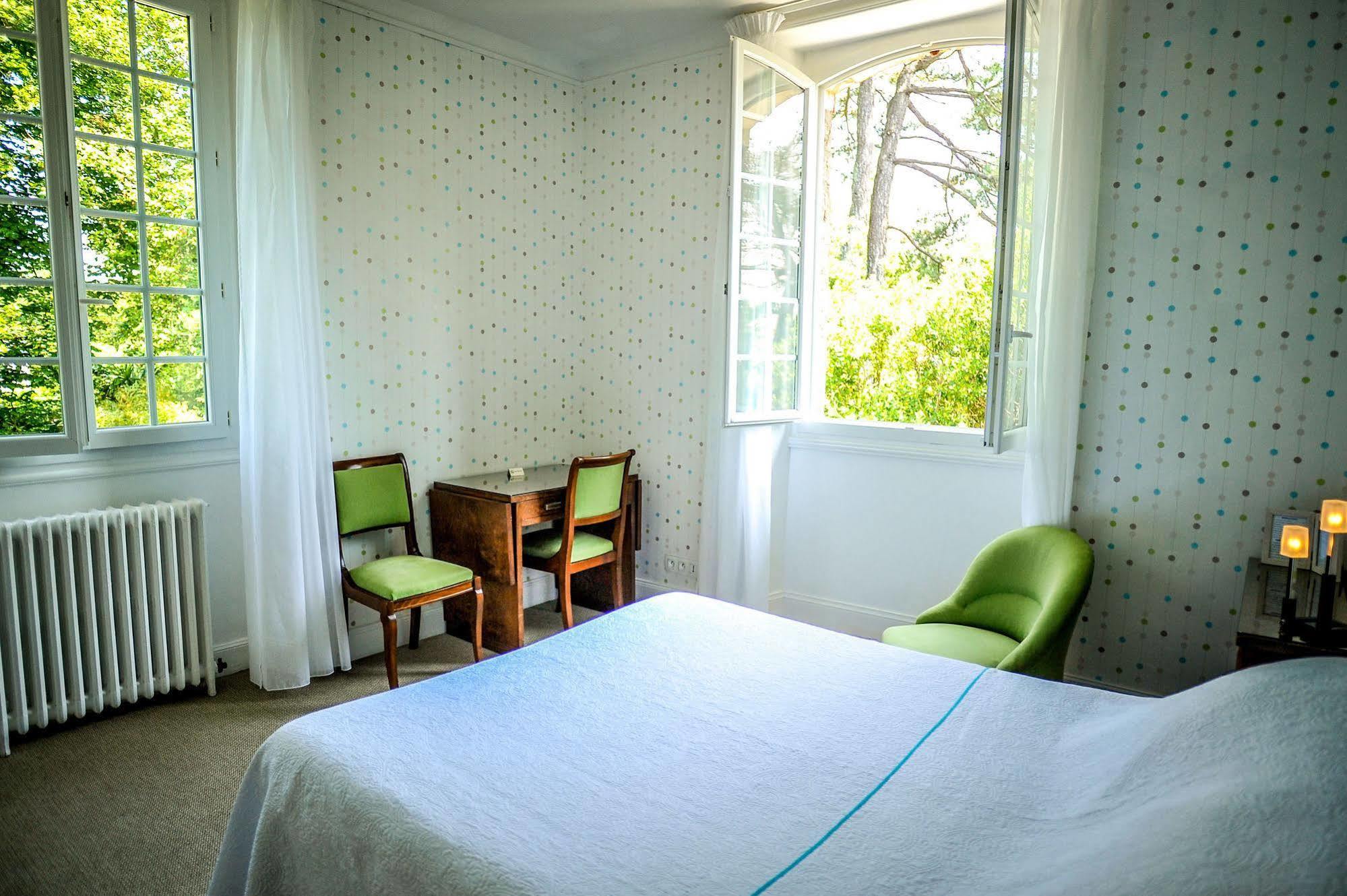 סן-ז'אן-דה-לוז Hotel Les Goelands מראה חיצוני תמונה