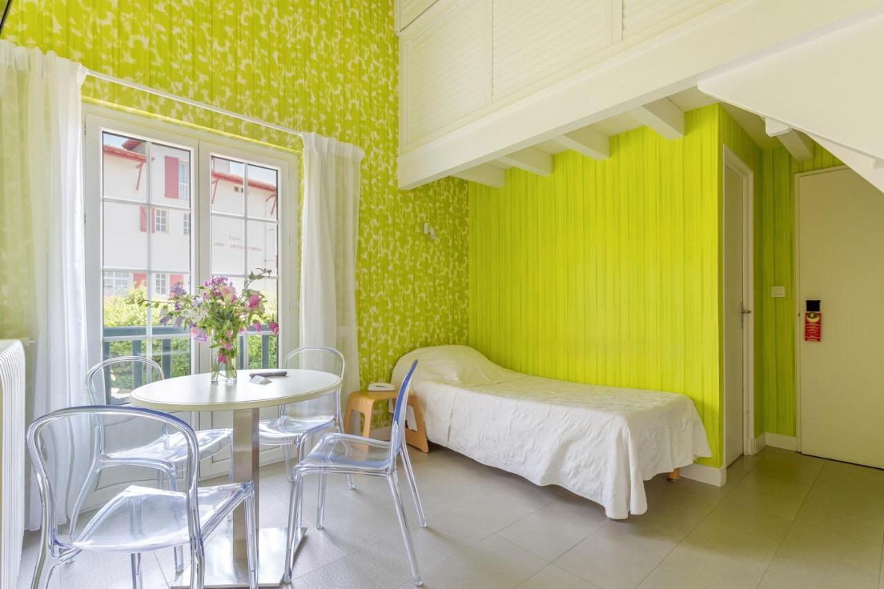 סן-ז'אן-דה-לוז Hotel Les Goelands מראה חיצוני תמונה